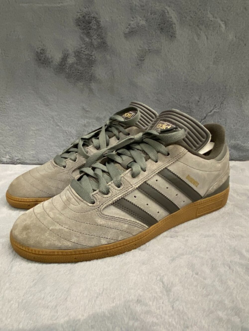 Adidas Busenitz Undefeated Gray Tan Suede Skateboard Shoes Mens 10.5 Long Tongue